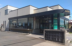 中新田支店外観